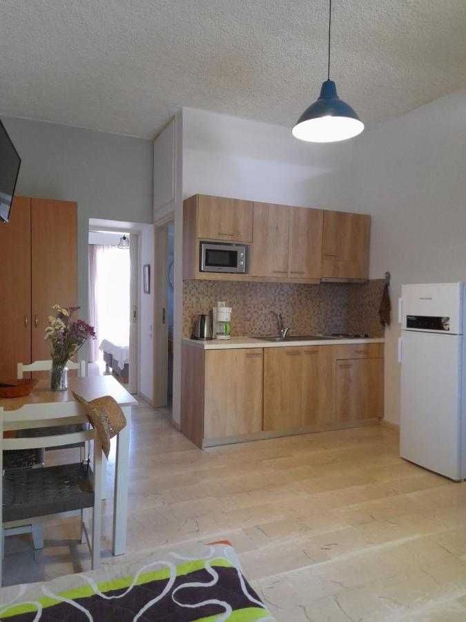 קאטו דרטסו Argo Apartments מראה חיצוני תמונה