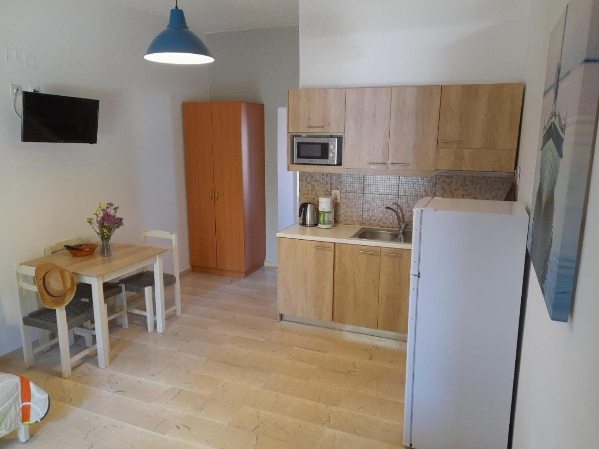 קאטו דרטסו Argo Apartments מראה חיצוני תמונה