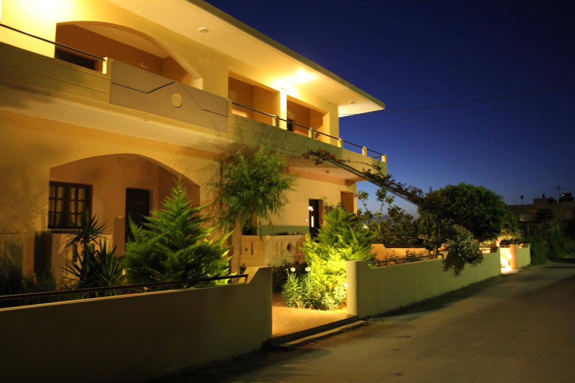קאטו דרטסו Argo Apartments מראה חיצוני תמונה